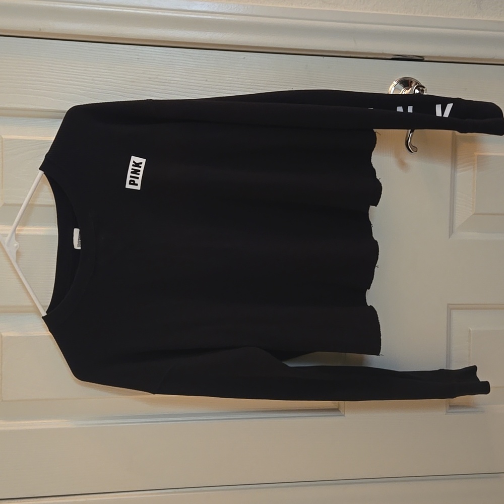 Victoria Secret Pink Long Sleeve Women's Shirt. Size XS. Color Black.
